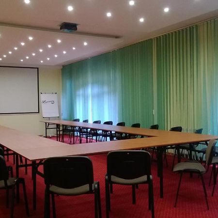 Yuca Hotel Łódź Eksteriør billede