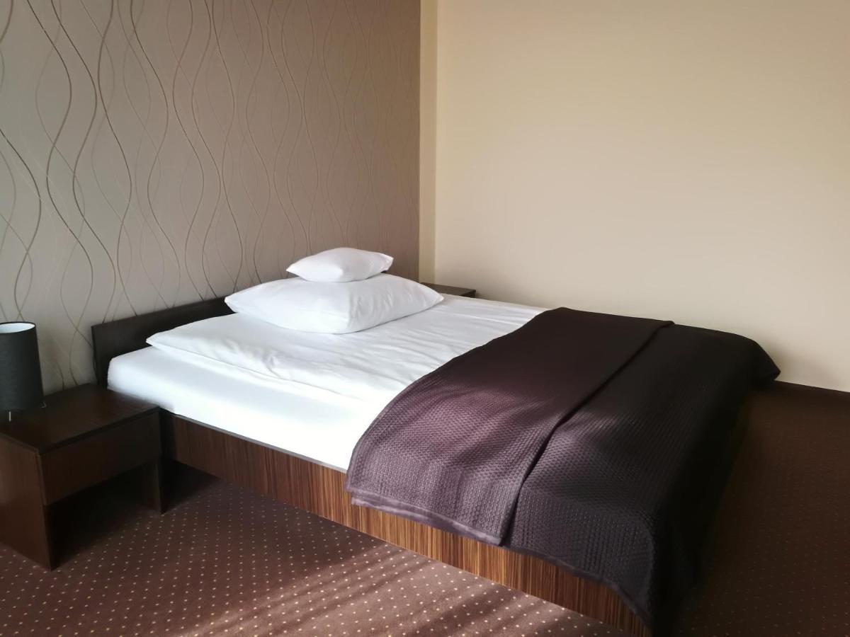 Yuca Hotel Łódź Eksteriør billede